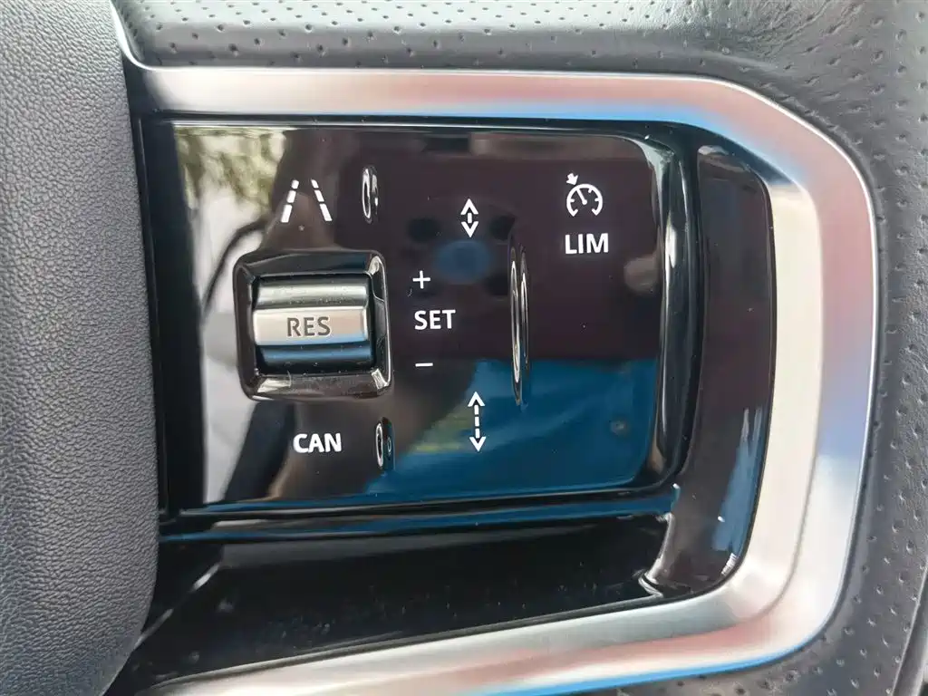 Discovery Sport 2022 facelift 2 249PS R-Dynamic SE performance technology version 5 seats купить на сайте DeffCars