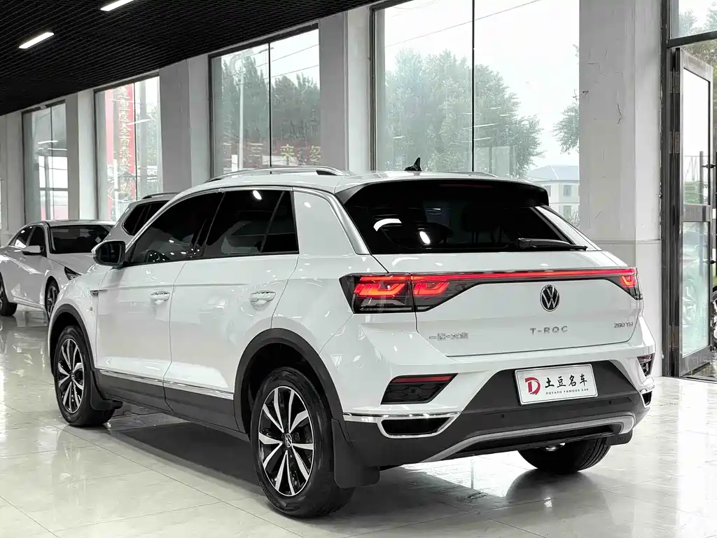 T-ROC 2023 280TSI DSG two-wheel drive time version купить на сайте DeffCars