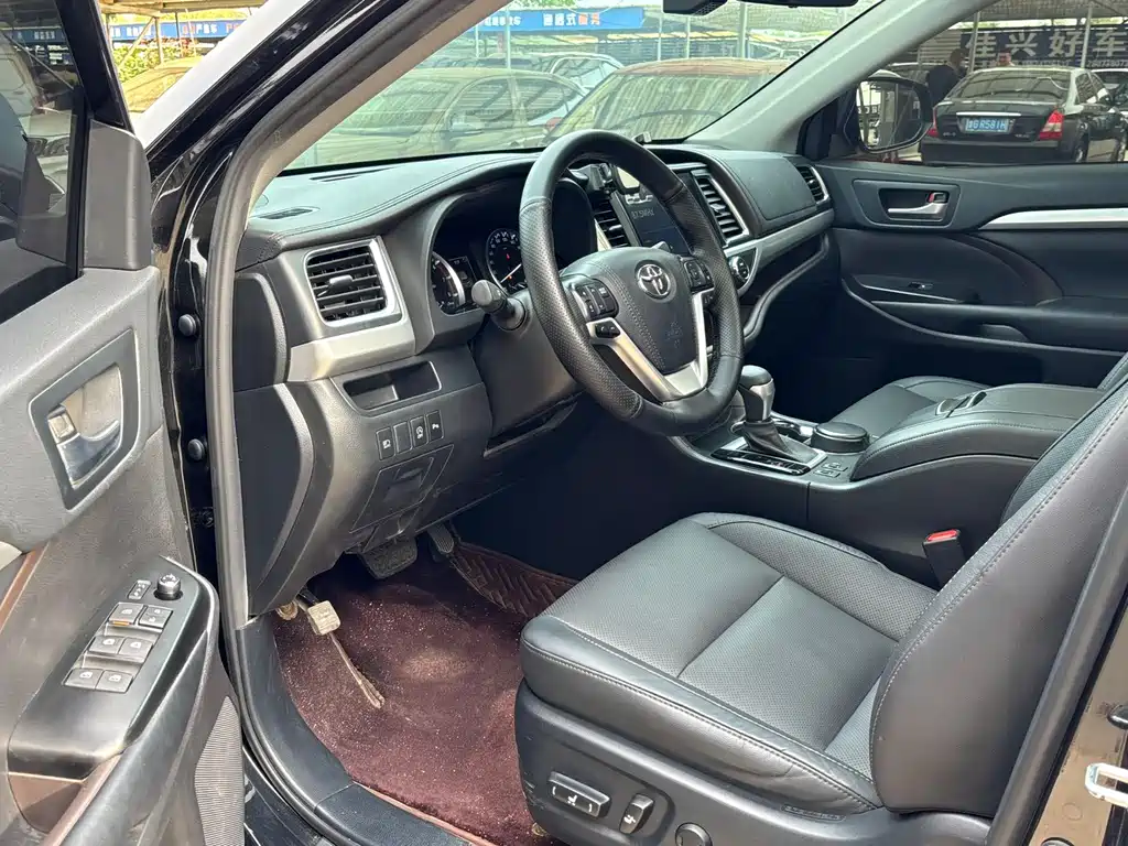 Highlander 2021 2.0T four-wheel drive luxury version 7 seats купить на сайте DeffCars
