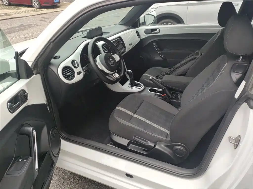 Beetle 2018 180TSI Yile Type купить на сайте DeffCars
