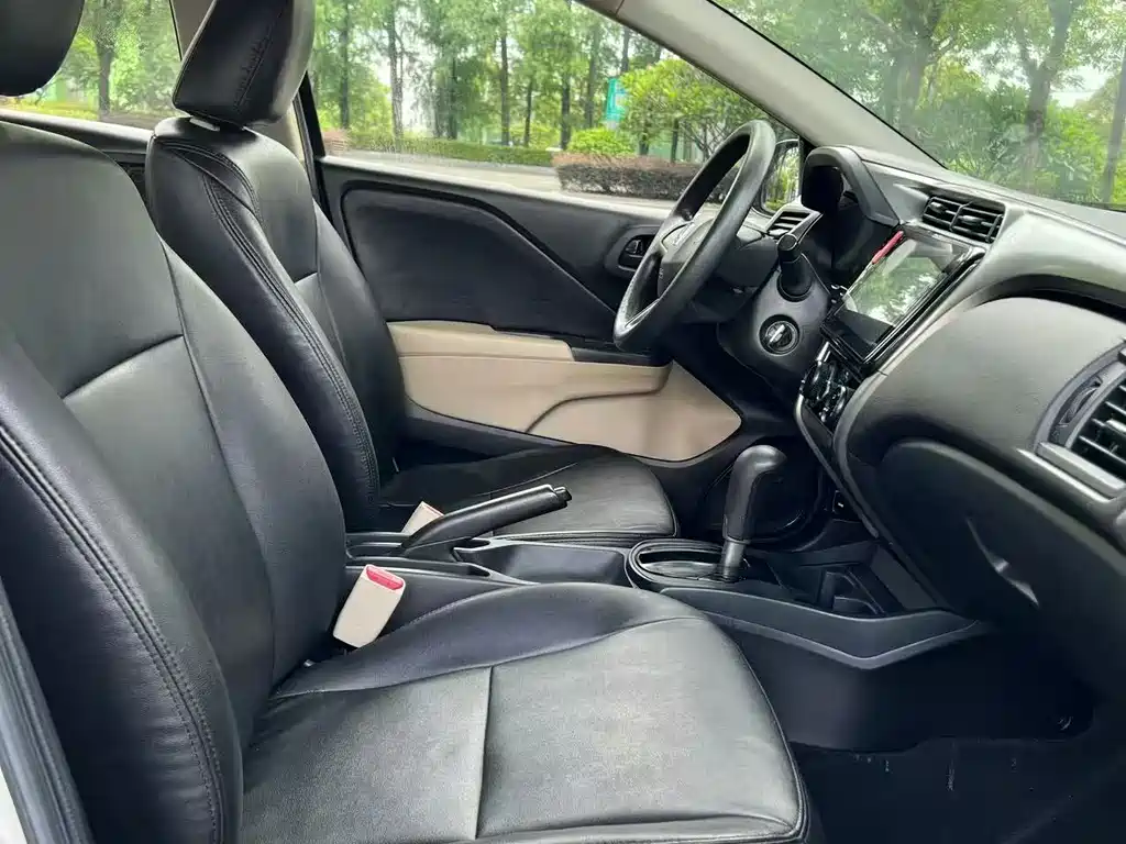 Fengfan 2017 1.5L CVT Comfort Edition купить на сайте DeffCars