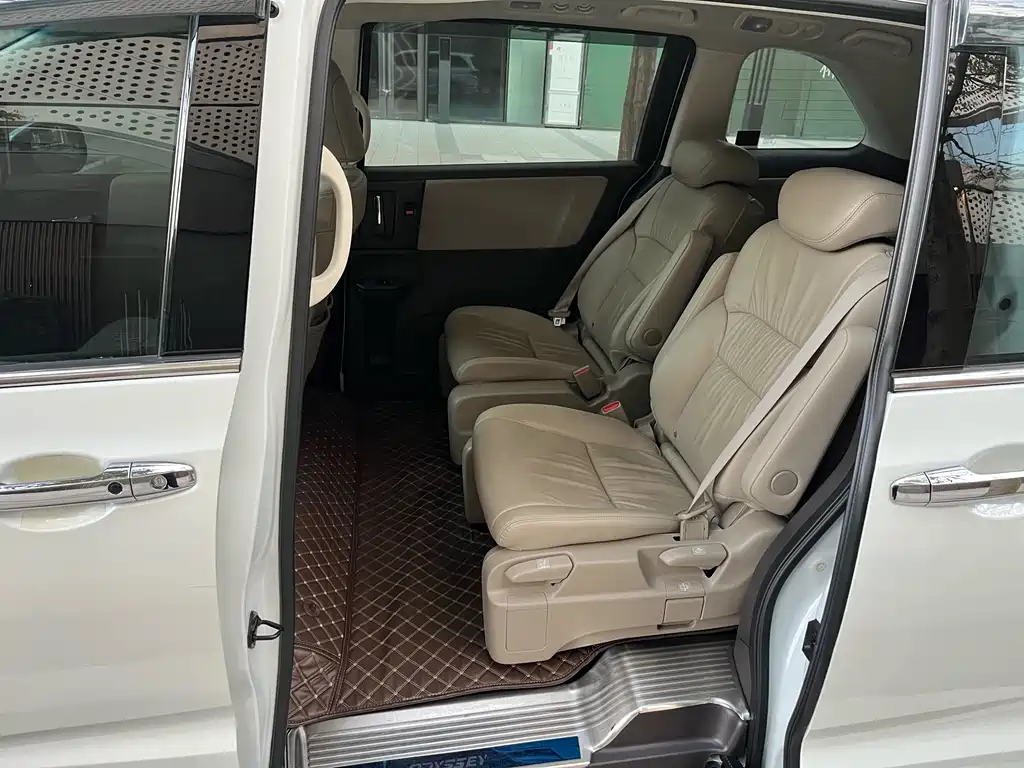 Odyssey 2017 2.4L Deluxe Edition купить на сайте DeffCars