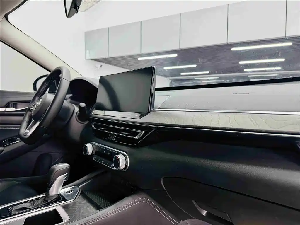 Teana 2024 2.0L XE True Heart Edition купить на сайте DeffCars