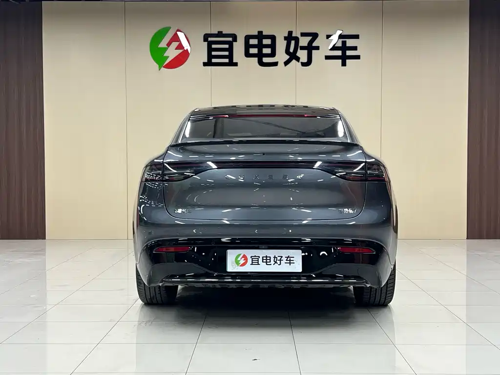 Zhijie R7 2024 pure electric 802km Max купить на сайте DeffCars