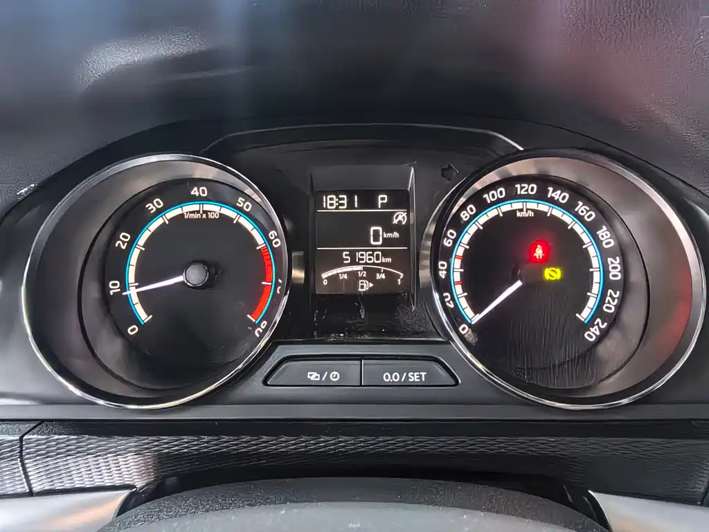 Komic 2023 facelift 1.5L automatic comfort version купить на сайте DeffCars