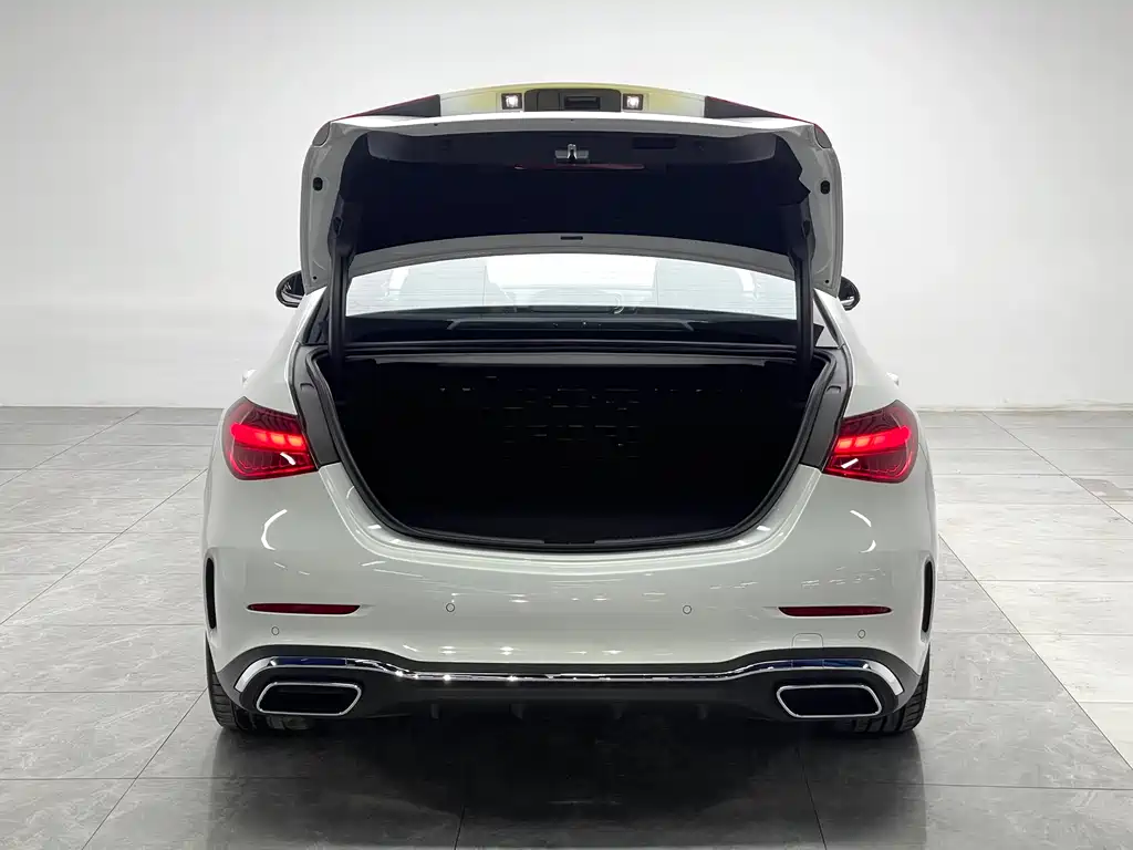 Mercedes-Benz C-Class New Energy 2024 C 350 eL купить на сайте DeffCars