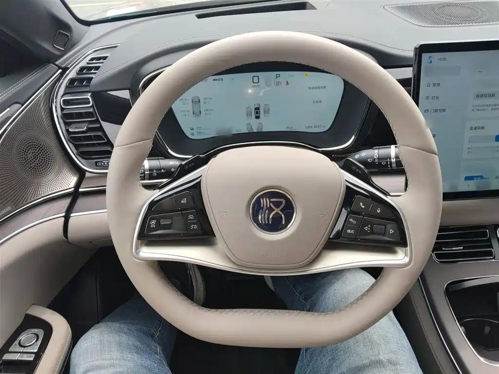 Han 2025 DM-i smart driving version 125KM lidar flagship model купить на сайте DeffCars