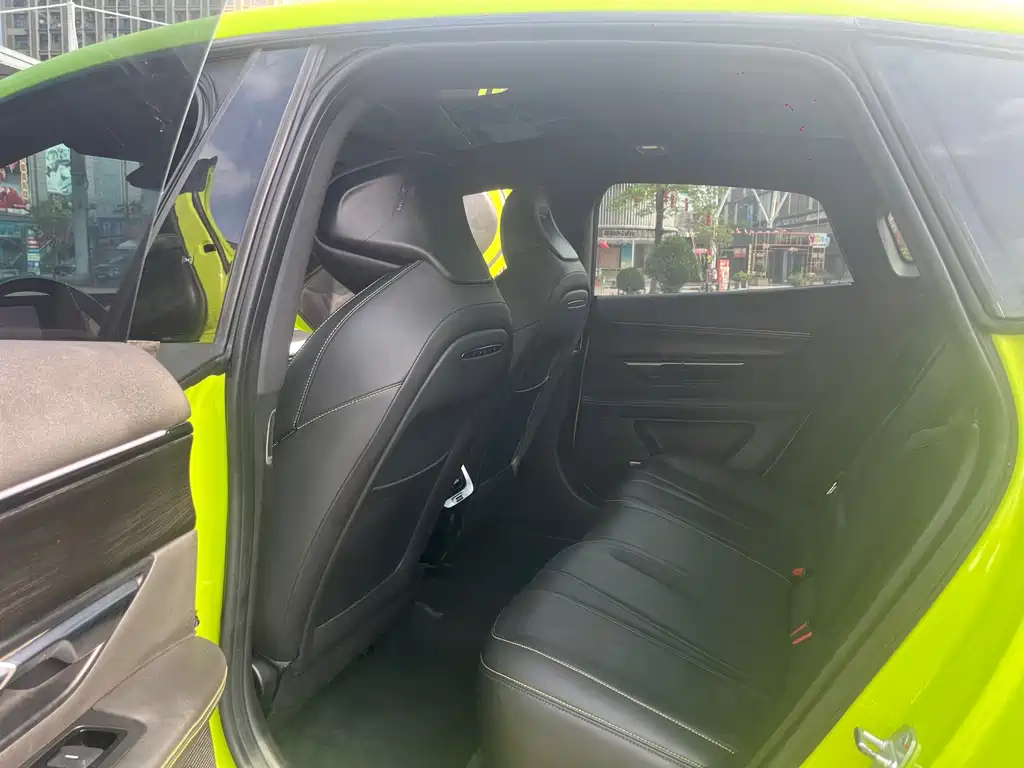 Xpeng P7 2021 562E Pengyi Performance Edition купить на сайте DeffCars