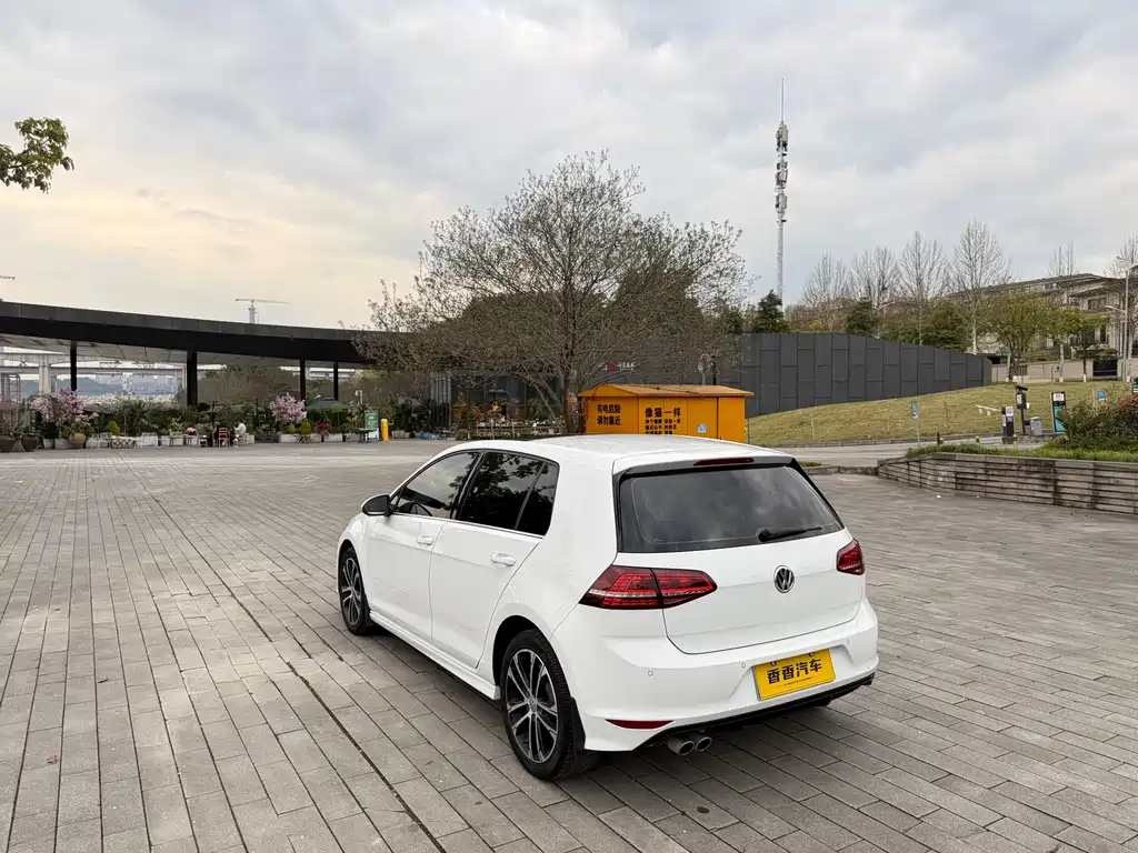 Golf 2017 280TSI automatic R-Line million-unit commemorative edition купить на сайте DeffCars