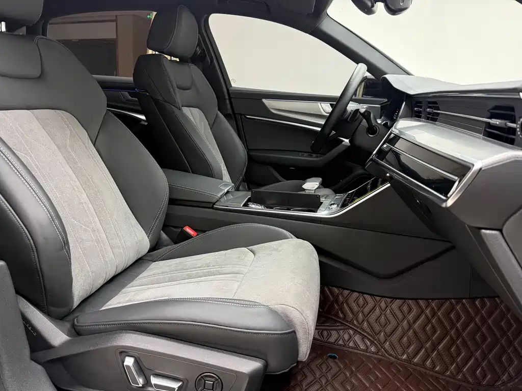 Audi A6L 2024 40 TFSI luxury and dynamic model купить на сайте DeffCars