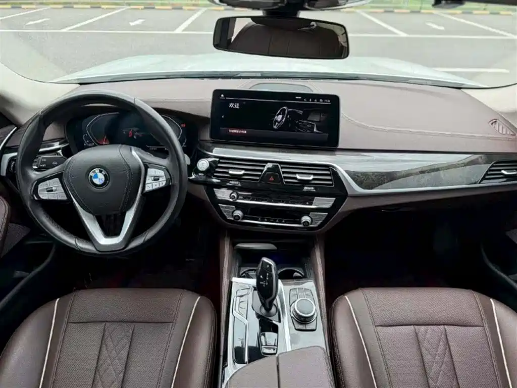 BMW 5 Series 2022 facelift 525Li luxury package купить на сайте DeffCars