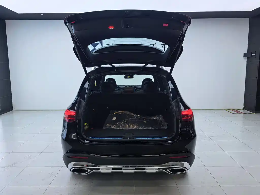 Mercedes-Benz GLC 2024 GLC 260 L 4MATIC Dynamic 7-seater купить на сайте DeffCars