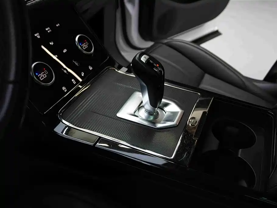 Range Rover Evoque 2020 249PS R-DYNAMIC S Sports Edition купить на сайте DeffCars
