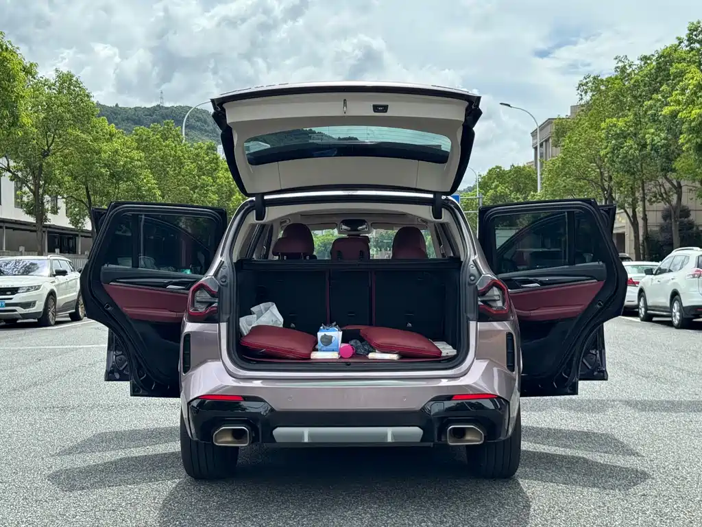 BMW X3 2022款 xDrive25i M运动套装 купить на сайте DeffCars