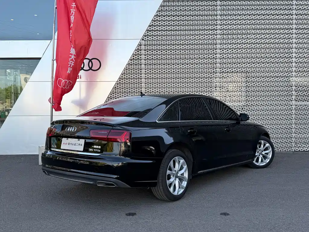 Audi A6L 2018 30th Anniversary Model 35 TFSI Fashion Model купить на сайте DeffCars