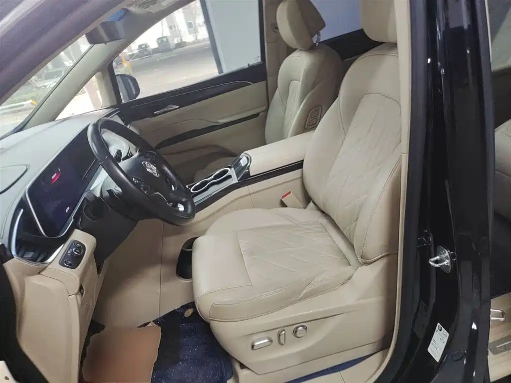 Buick GL8 2023 ES Lu Zun flagship model купить на сайте DeffCars