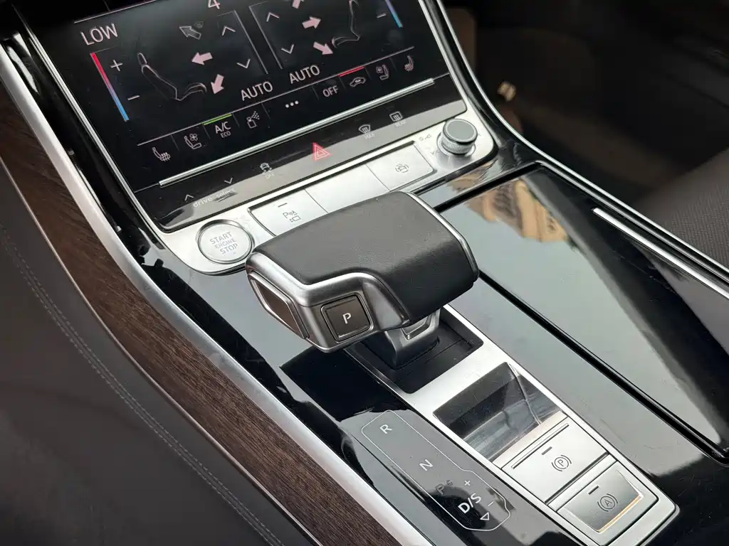 Audi A8 2019 A8L 55 TFSI quattro premium model купить на сайте DeffCars
