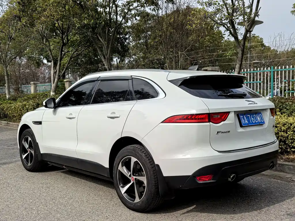 Jaguar F-PACE 2020 2.0T Urban Exclusive Edition купить на сайте DeffCars
