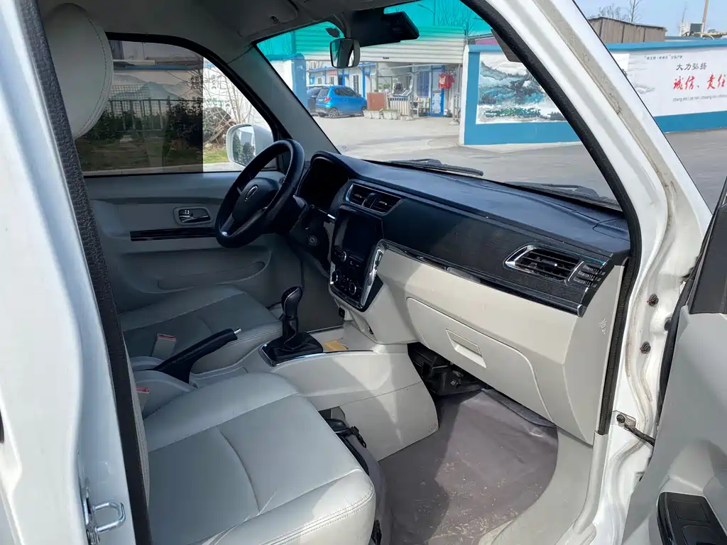 New Hiace X30L 2019 1.5L Fortune Edition National VI SWC15M купить на сайте DeffCars