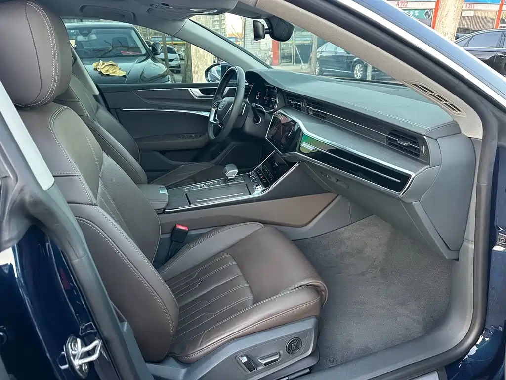 Audi A7L 2022 55 TFSI quattro S-line Jingyuan flow crystal package купить на сайте DeffCars