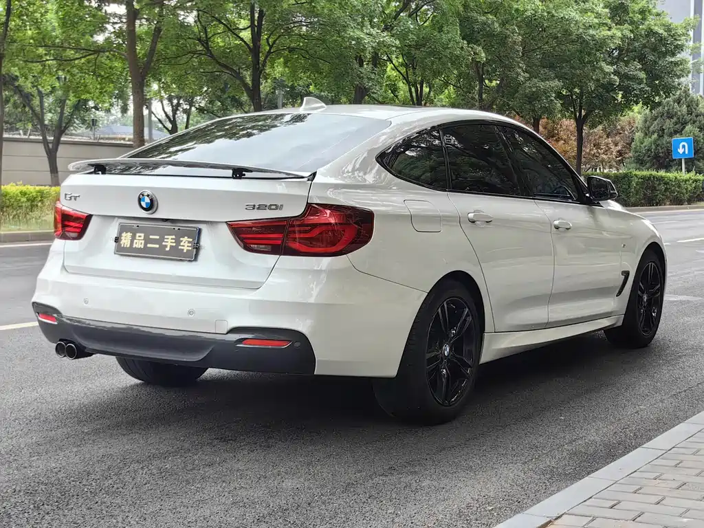 BMW 3 Series GT 2020 320i M Sports Night Edition купить на сайте DeffCars