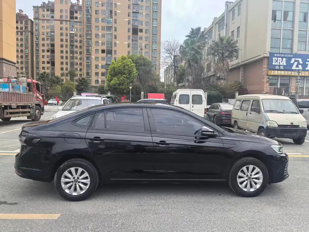Lavida 2023 Xinrui 1.5L Automatic Xinyi Edition купить на сайте DeffCars