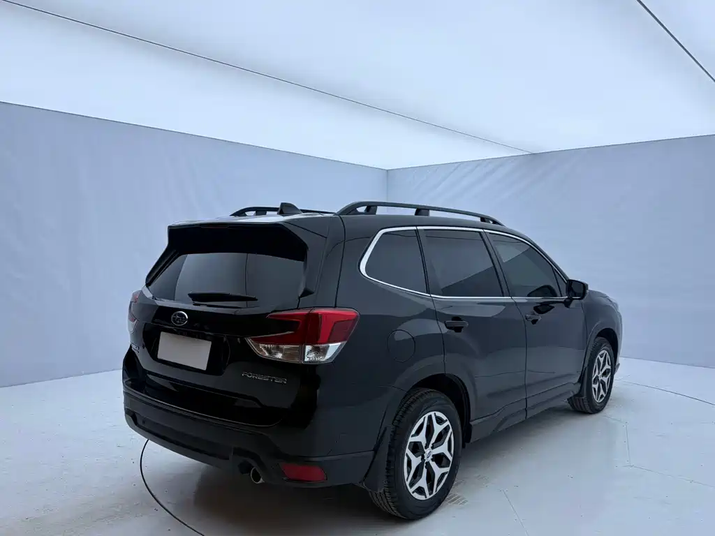 Forester 2022 2.0i AWD Deluxe Edition EyeSight купить на сайте DeffCars