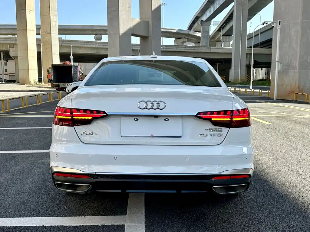 Audi A4L 2020 40 TFSI Fashionable and Elegant купить на сайте DeffCars
