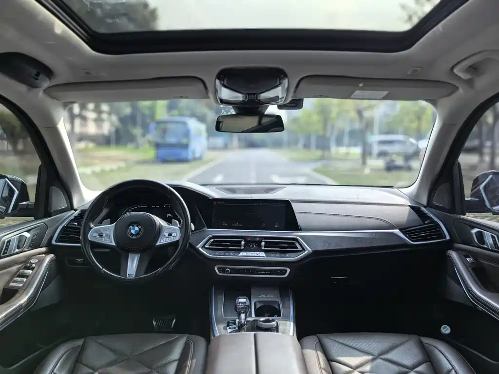 BMW X5 2022 facelift xDrive 30Li M sports package купить на сайте DeffCars