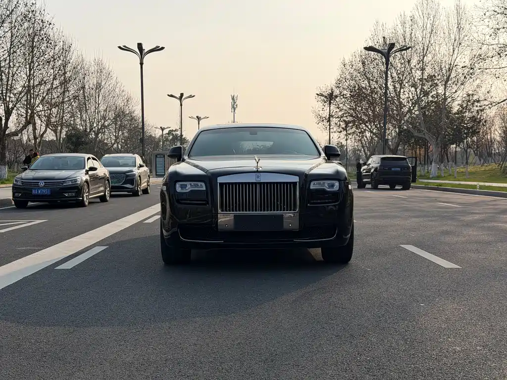 Ghost 2012 6.6T extended version купить на сайте DeffCars