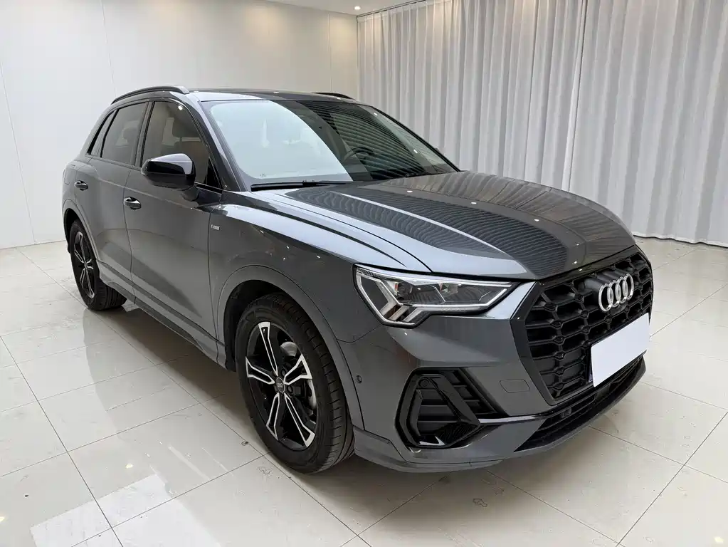 Audi Q3 2022 35 TFSI Fashionable and Dynamic купить на сайте DeffCars