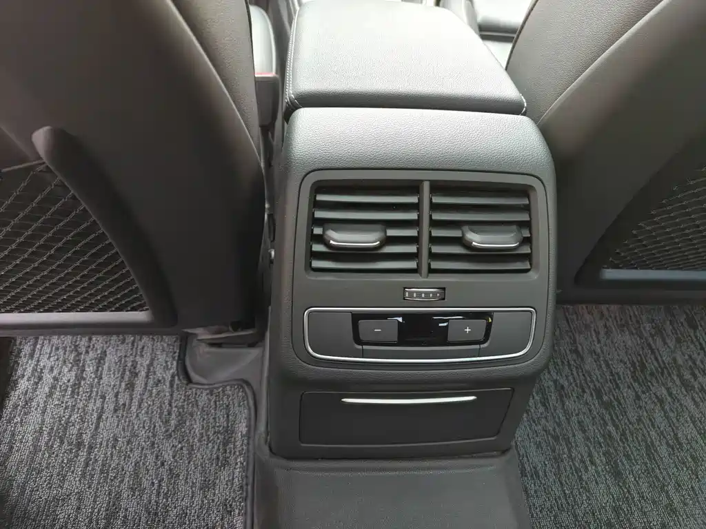 Audi A4L 2021 40 TFSI Advanced Life Edition купить на сайте DeffCars