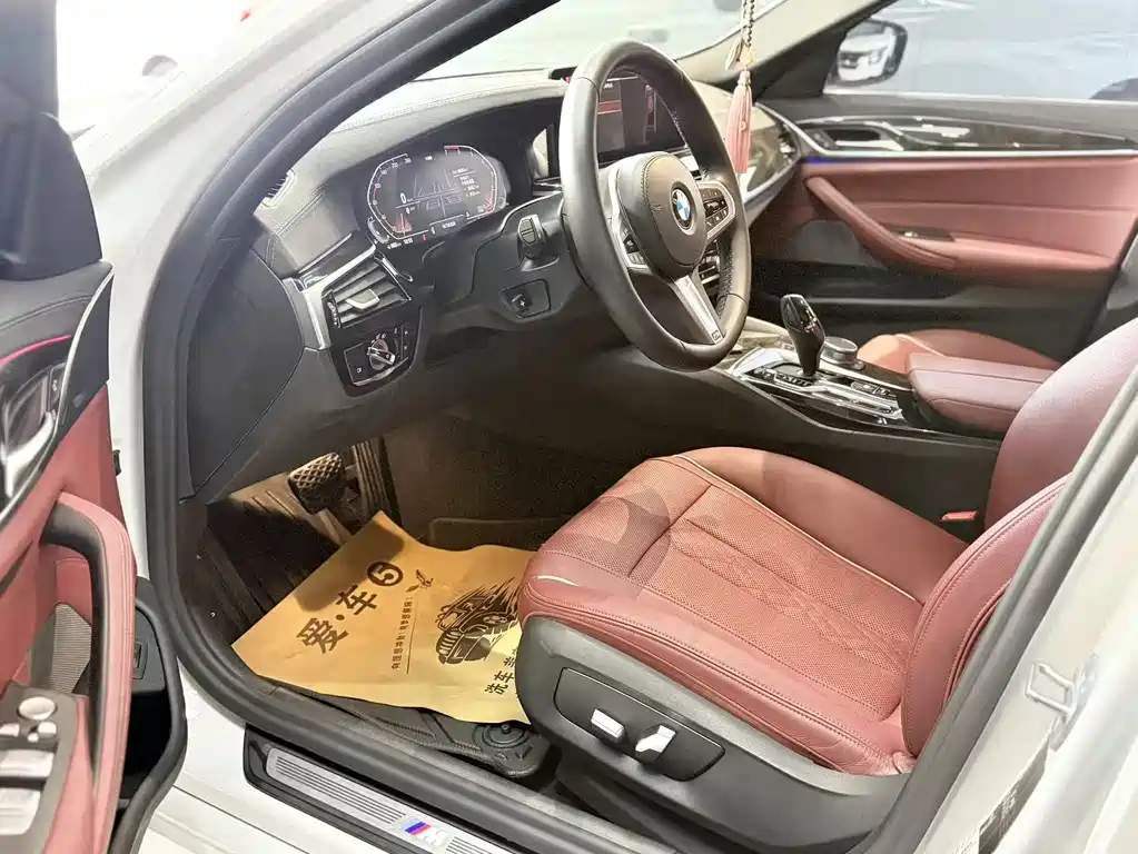 BMW 5 Series 2021 525Li M Sports Package купить на сайте DeffCars