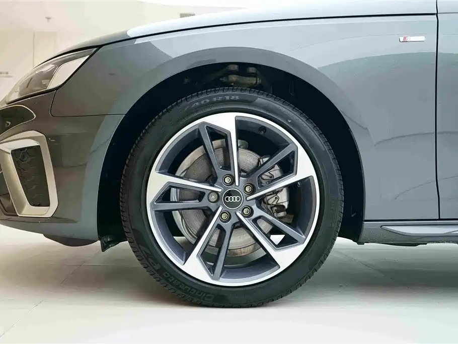 Audi A4L 2024 40 TFSI Fashionable and Dynamic купить на сайте DeffCars