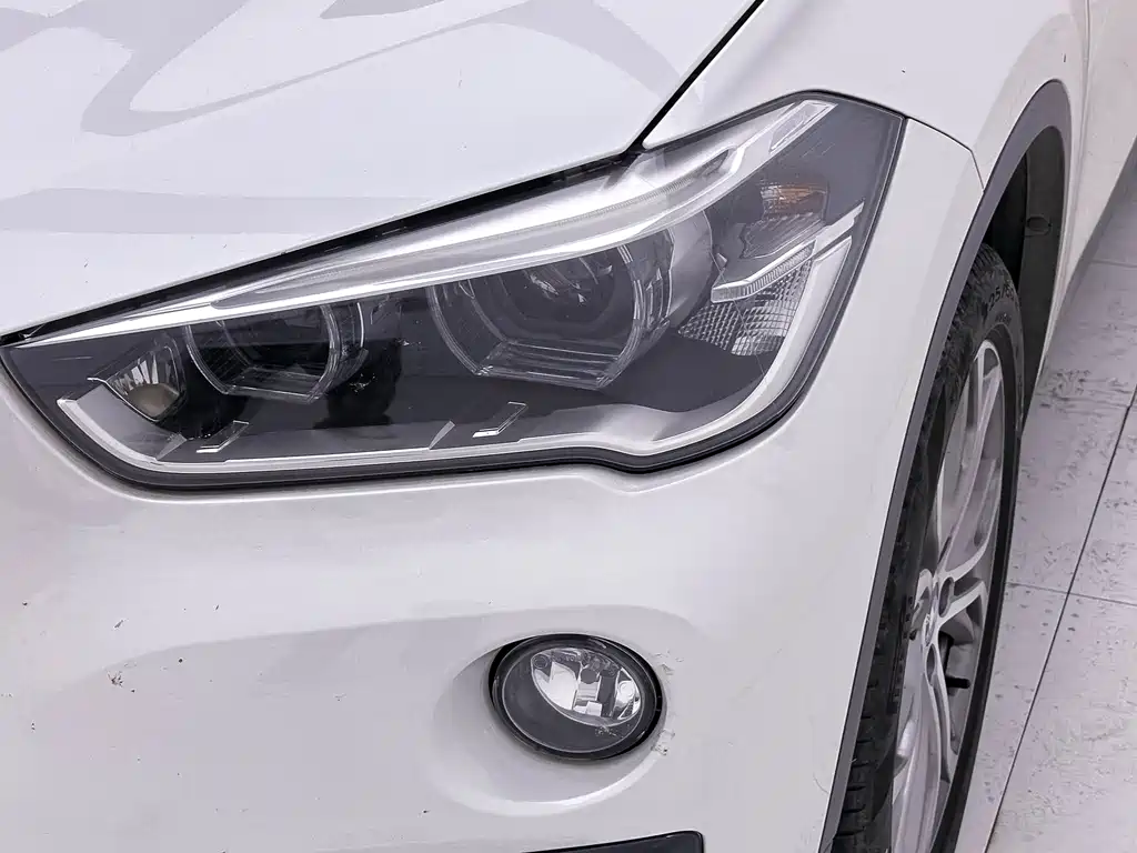 BMW X1 2019 sDrive20Li leading model купить на сайте DeffCars