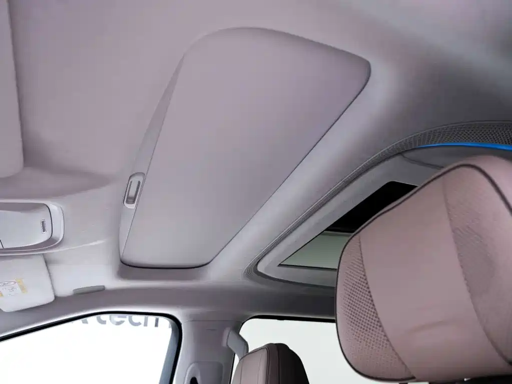 Xpeng X9 2025 pure electric 740 long battery life Max купить на сайте DeffCars