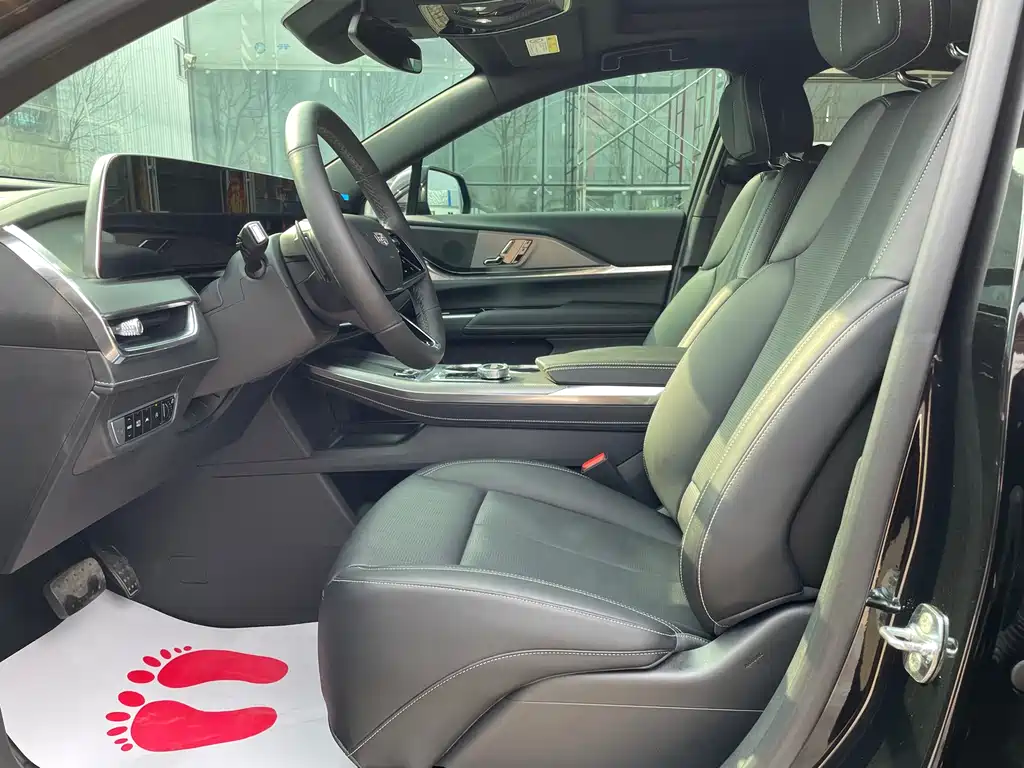 Cadillac XT5 2025 2.0T luxury model купить на сайте DeffCars