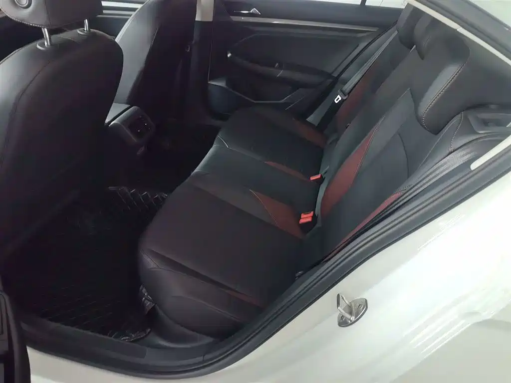 Bora 2021 1.5L automatic comfort intelligent connected version купить на сайте DeffCars