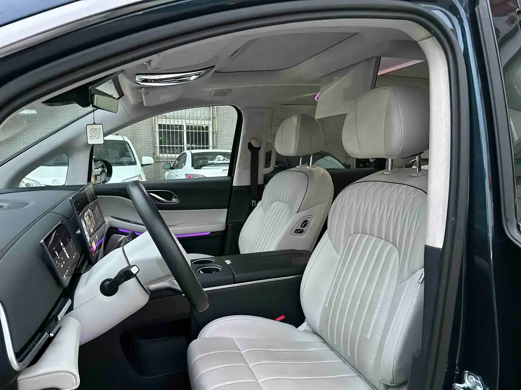 Lantu Dreamer 2025 PHEV four-wheel drive flagship Kunpeng version купить на сайте DeffCars