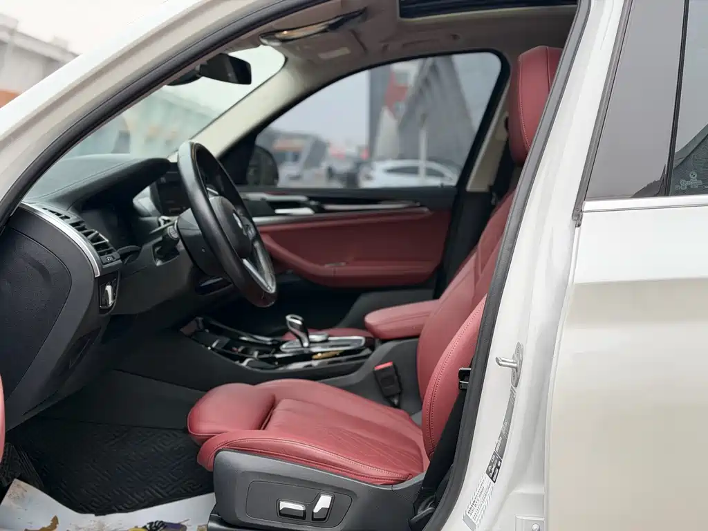 BMW X3 2022 facelift xDrive25i M sports package купить на сайте DeffCars