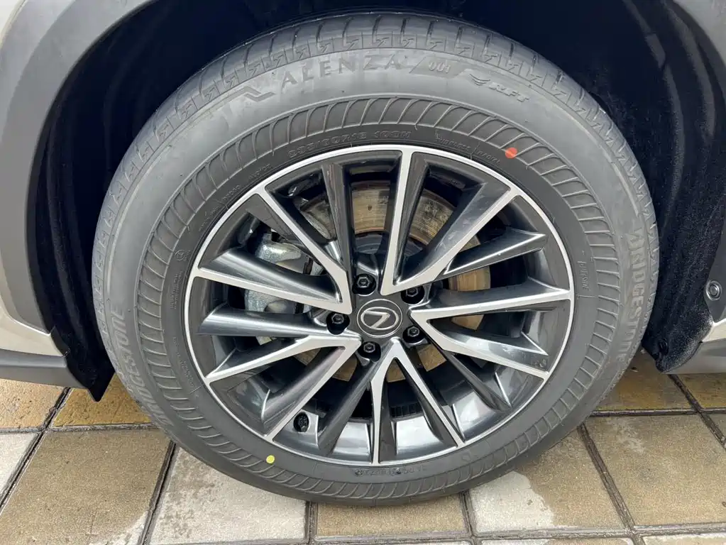 Lexus NX New Energy 2024 400h+ Changyue Edition купить на сайте DeffCars