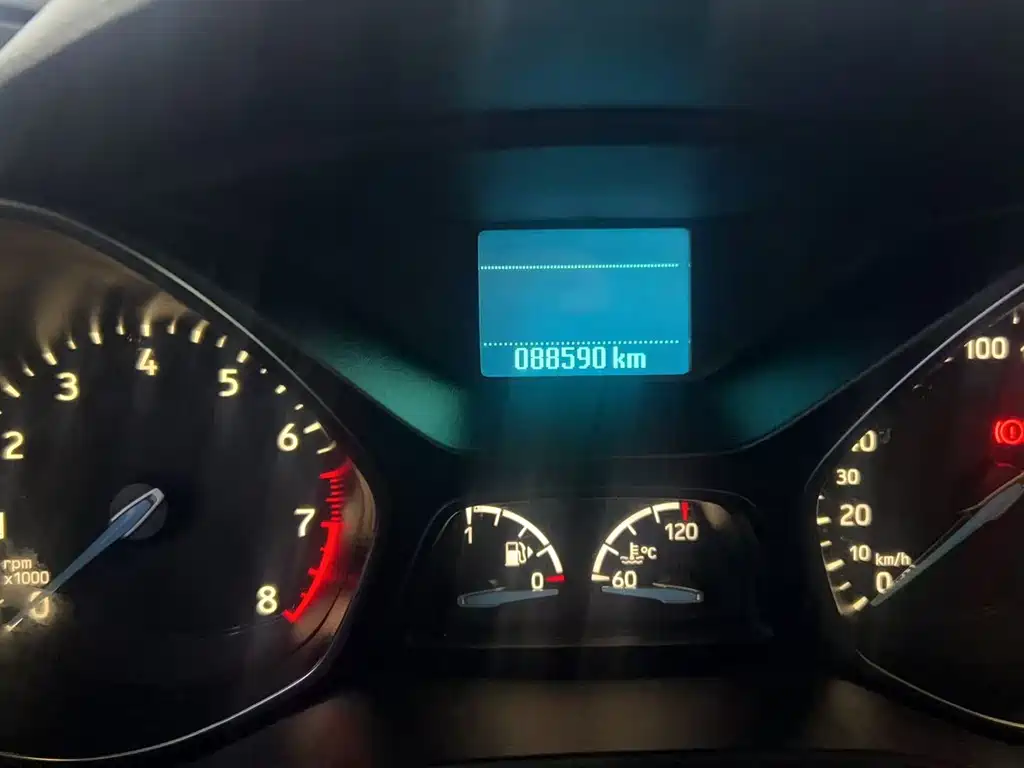 Escape 2018 EcoBoost 180 two-wheel drive platinum airfoil купить на сайте DeffCars