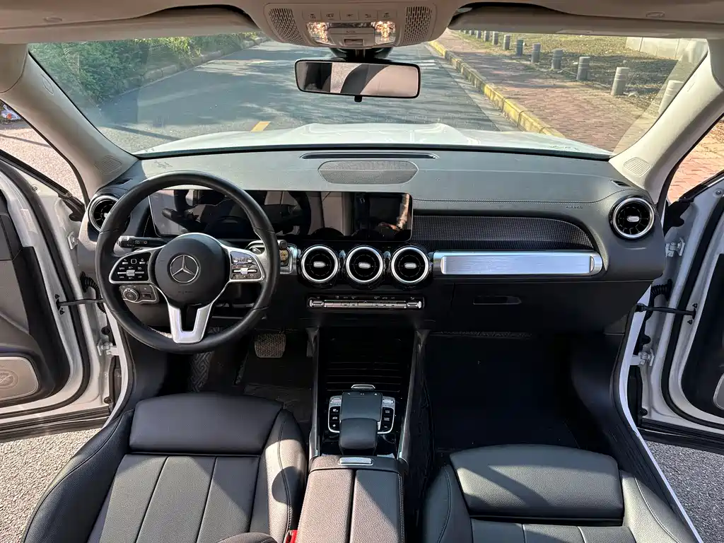 Mercedes-Benz GLB 2020 GLB 200 Dynamic купить на сайте DeffCars