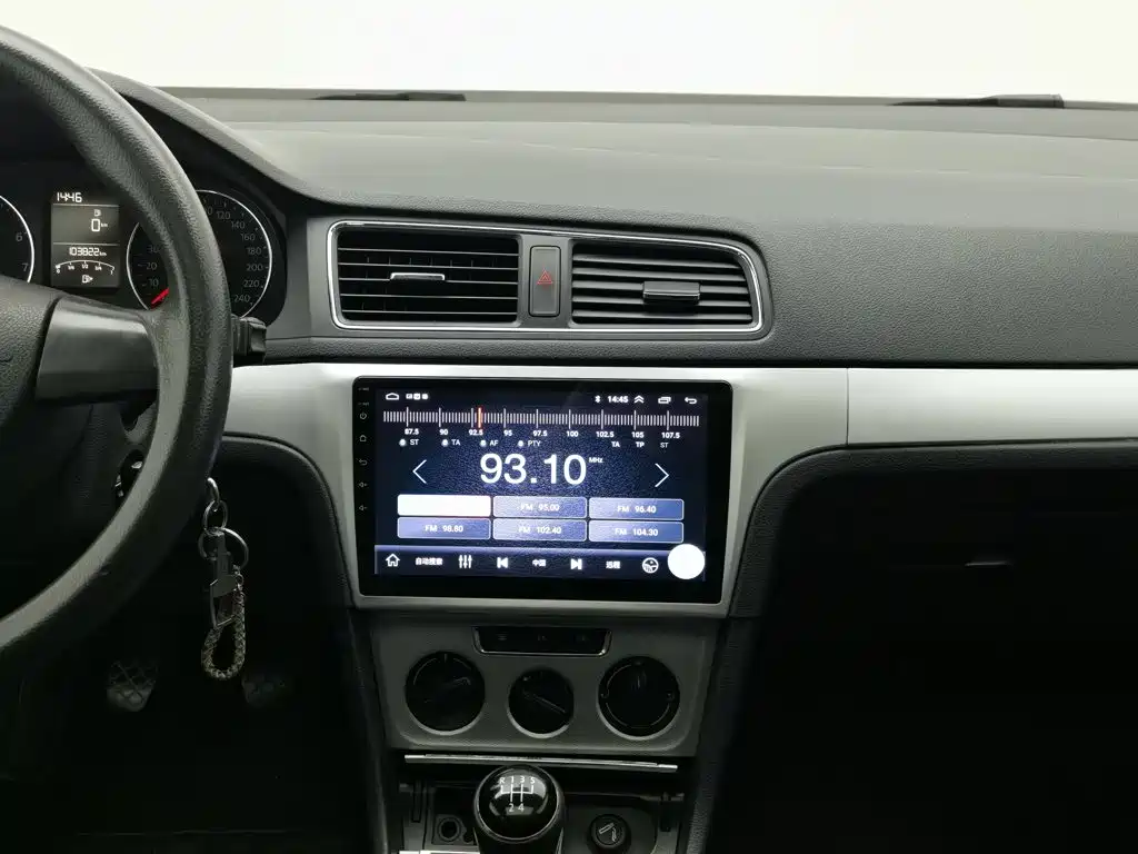 Langxing 2013 1.4TSI manual comfort model купить на сайте DeffCars