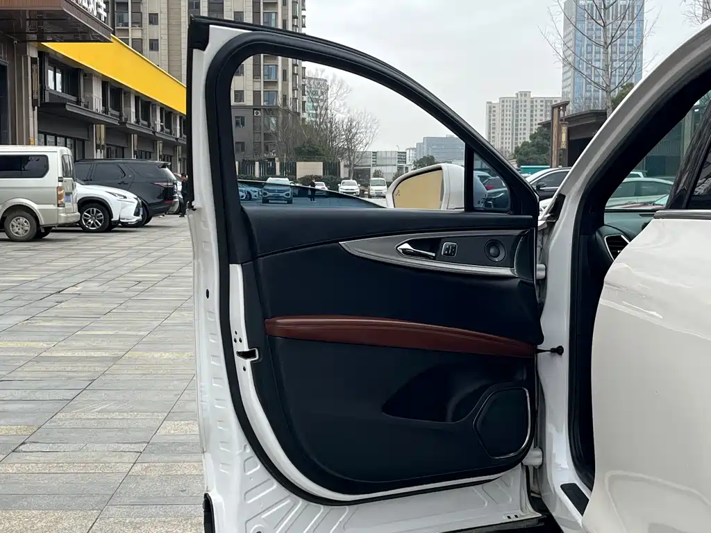 Lincoln MKX 2018 2.7T four-wheel drive premium version купить на сайте DeffCars