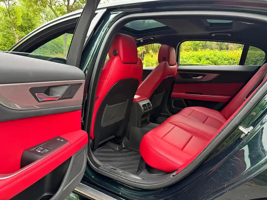 Jaguar XEL 2022 2.0T 250PS R-DYNAMIC S Advanced Sports Edition купить на сайте DeffCars