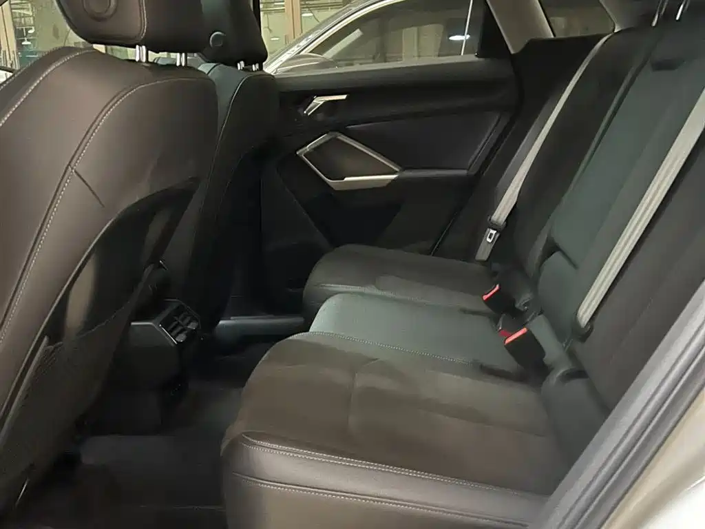 Audi Q3 2022 35 TFSI Fashionable and Dynamic купить на сайте DeffCars