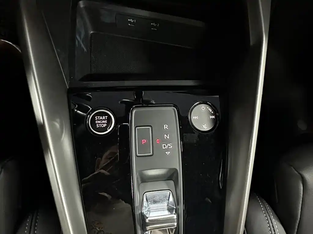 Audi A3 2023 Modified Sportback 35 TFSI Fashion Sporty купить на сайте DeffCars