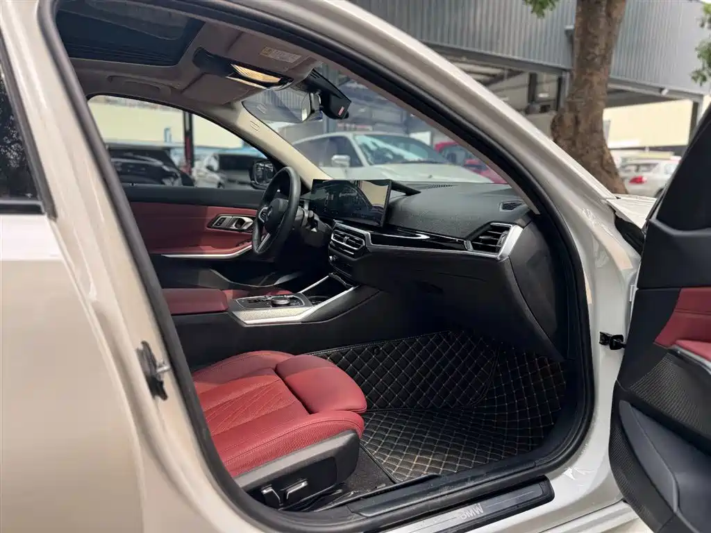 BMW i3 2023 eDrive 40L Night Sports Package купить на сайте DeffCars