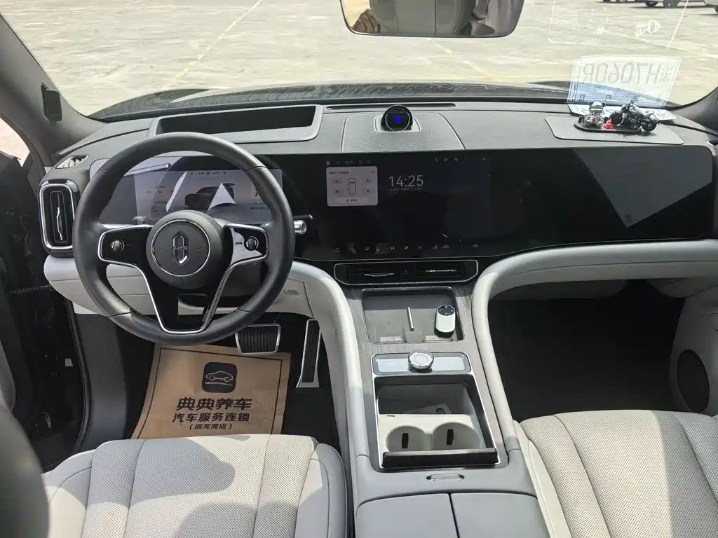Wenjie M9 2024 extended range Ultra version 52kWh 6-seater version купить на сайте DeffCars